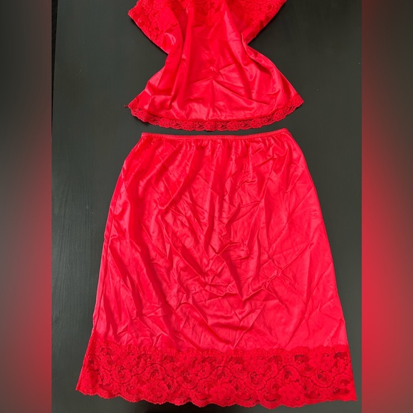 Vintage Lingerie Slip Set Top and Skirt - Picture 3 of 8